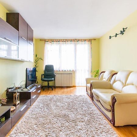 Cozy Apartment Bukarest Exteriör bild